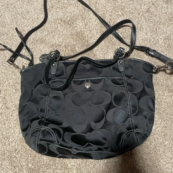 Coach Leah Shoulder Bag - Picture 2 of 5